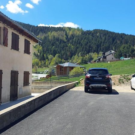 Logement Cosy Au Pied Des Pistes سانت-بيير-ديلس-فوركات المظهر الخارجي الصورة